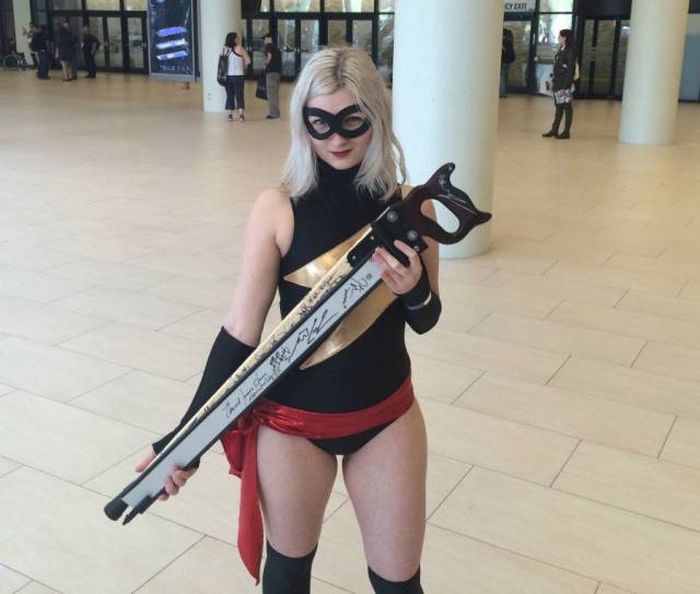 Gorgeous Cosplayers Love To Hold The Nerd Cane (39 pics)