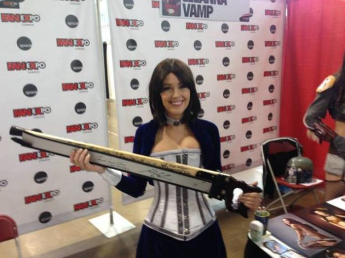 Gorgeous Cosplayers Love To Hold The Nerd Cane (39 pics)