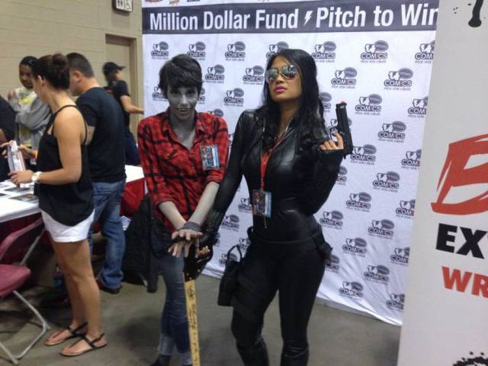 Gorgeous Cosplayers Love To Hold The Nerd Cane (39 pics)