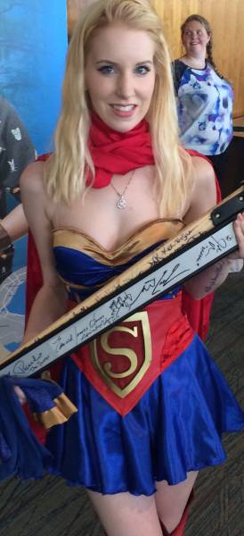 Gorgeous Cosplayers Love To Hold The Nerd Cane (39 pics)