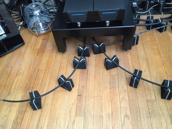 Audiophiles And Their Crazy Collections (18 pics)