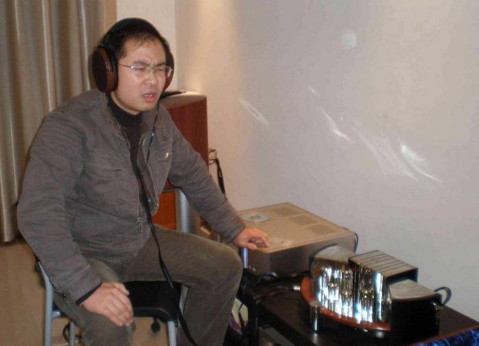 Audiophiles And Their Crazy Collections (18 pics)