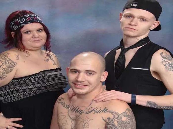 Ghetto Glamour Shots That Are Completely Cringeworthy (32 pics)