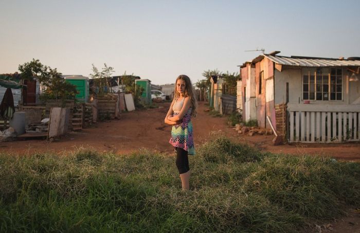 An On The Ground Look At The White Ghettos Of South Africa (25 pics)