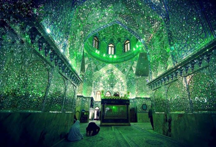 The Inside Of This Mosque Will Blow You Away And Make Your Jaw Drop (10 pics)