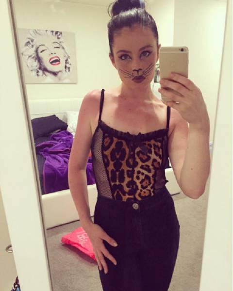 Facts About Halloween And Hot Girls That Will Keep You Busy For A While (24 pics)
