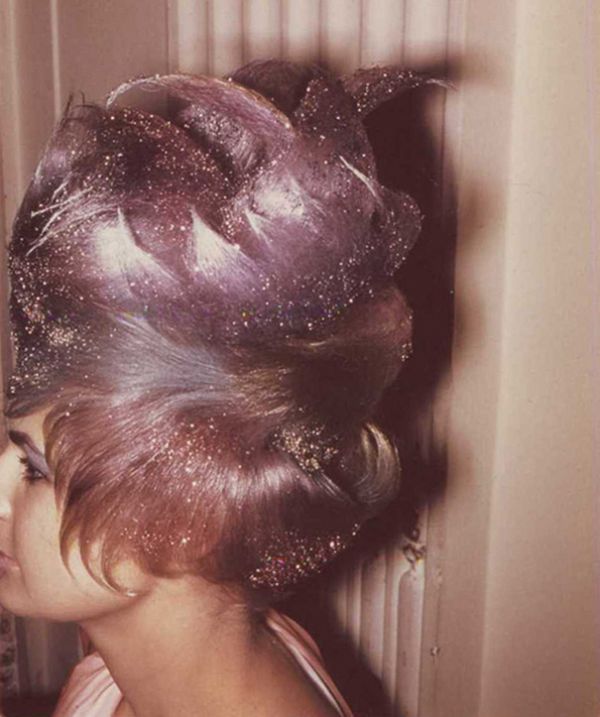 Women Used To Wear Some Crazy Hairstyles In The 1960s (17 pics)