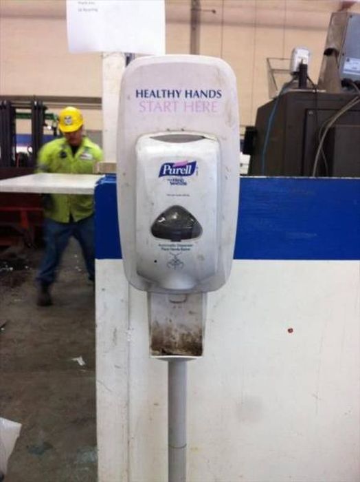 The Most Hilariously Ironic Fails Ever (53 pics)