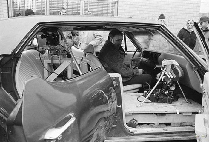 A Behind The Scenes Look At Some Of Hollywood's Most Legendary Movies (31 pics)