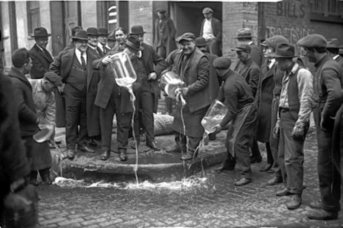 Here's What's Happened Since The Last Time The Chicago Cubs Won A World Series (17 pics)