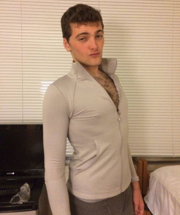 Guys Step Up And Fight Back Against Girls Stealing Their Hoodies (40 pics)