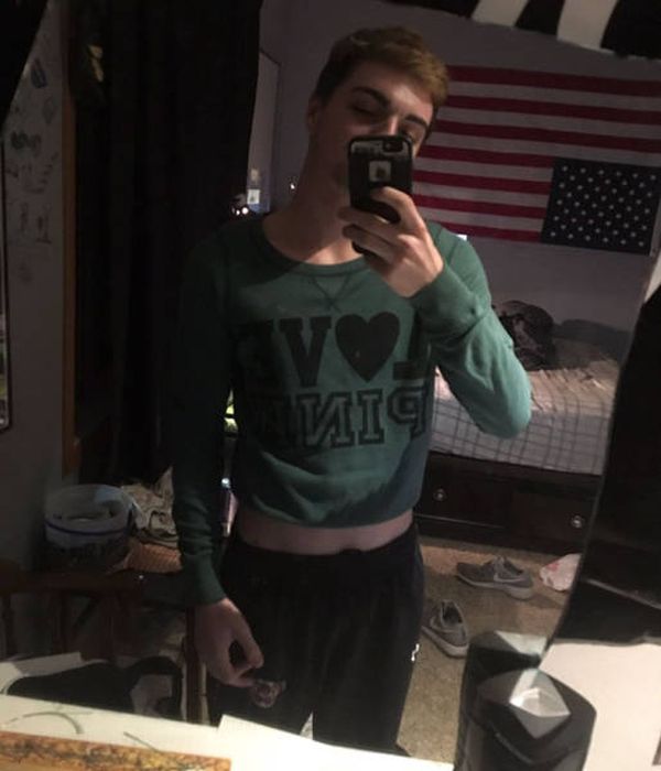 Guys Step Up And Fight Back Against Girls Stealing Their Hoodies (40 pics)