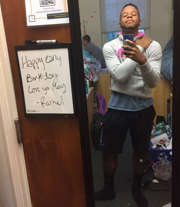 Guys Step Up And Fight Back Against Girls Stealing Their Hoodies (40 pics)