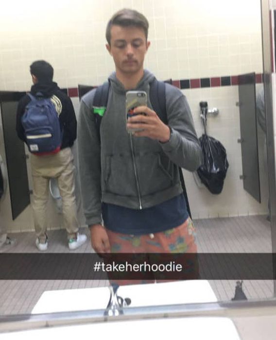 Guys Step Up And Fight Back Against Girls Stealing Their Hoodies (40 pics)