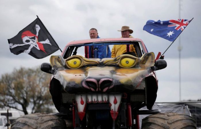 Fun Pictures From Deni Ute Muster (27 pics)