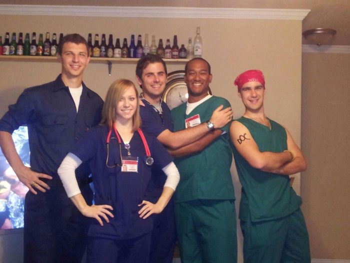 Great Ideas For Amusing Group Halloween Costumes (20 pics)