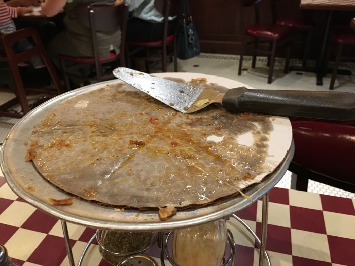 Man Struggles To Consume An Entire Family Sized Pizza (4 pics)