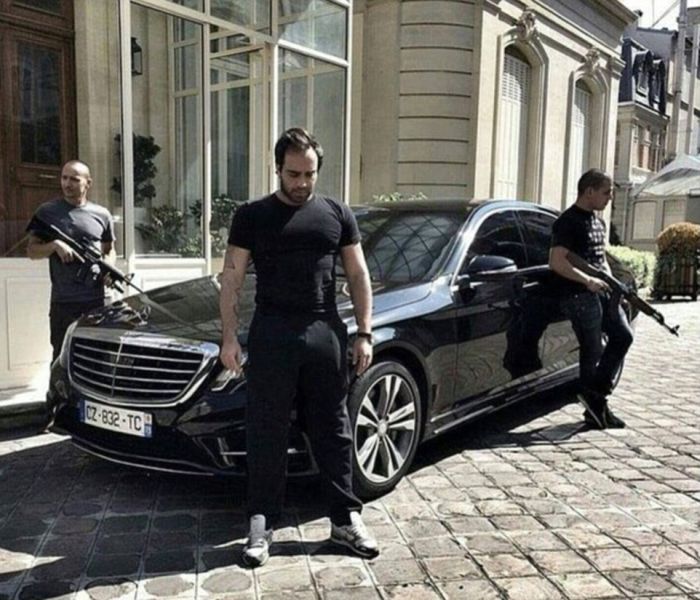 Assad's Henchmen Live A Life Of Luxury As Aleppo Burns (24 pics)
