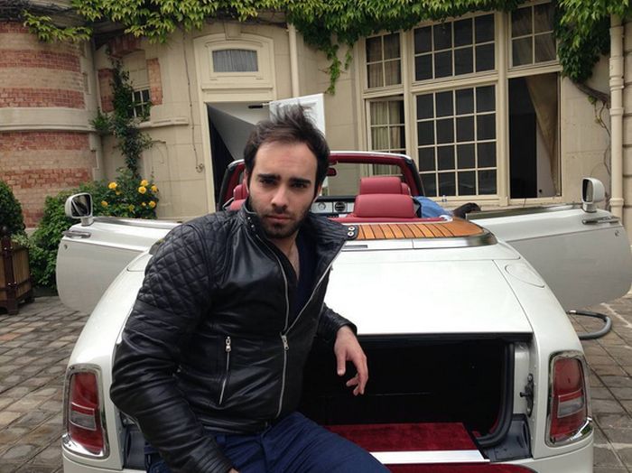 Assad's Henchmen Live A Life Of Luxury As Aleppo Burns (24 pics)