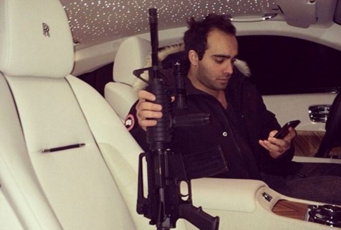 Assad's Henchmen Live A Life Of Luxury As Aleppo Burns (24 pics)