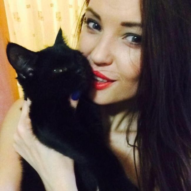 Russian Angelina Jolie (11 pics)