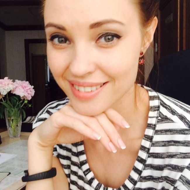 Russian Angelina Jolie (11 pics)
