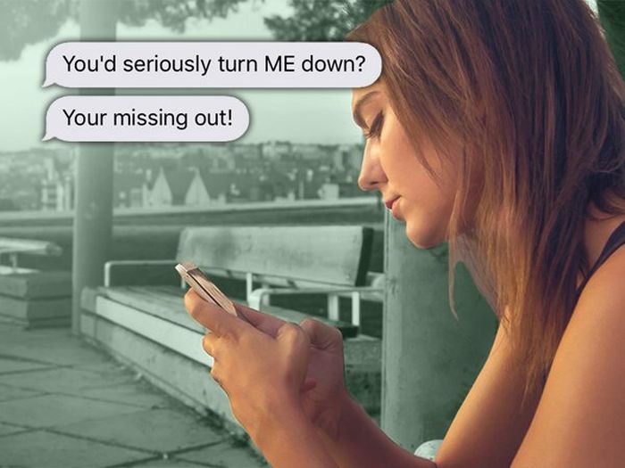 Girl Goes Nuts After Guy Rejects Her Via Text (3 pics)