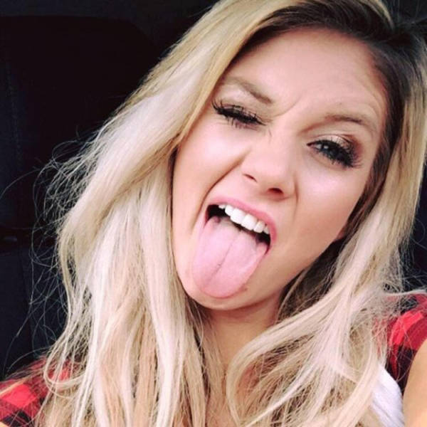 Goofy Girls Make The Best Girlfriends (41 pics)