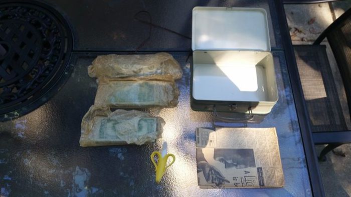 Man Finds Some Serious Treasure After Remodeling His House (15 pics)