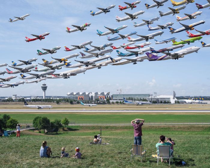 Unbelievable Air Traffic Photos From All Around The World (10 pics)