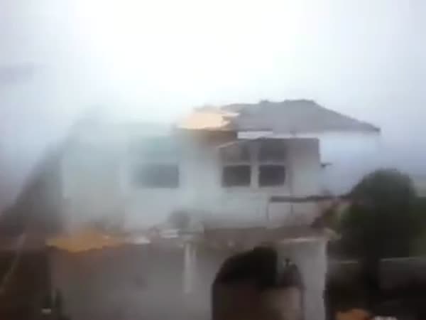 Hurricane Matthew Rips Roof Of Home In Bahamas