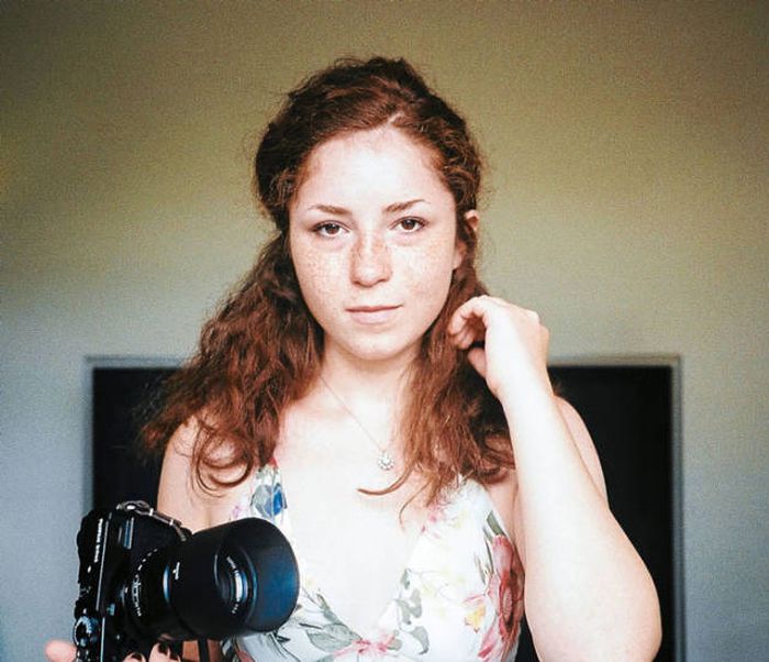Photographer Tests Her Skills With A One Dollar Camera (8 pics)