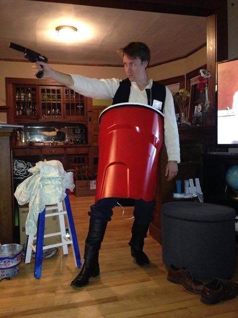 Pun Filled Halloween Costumes That Will Crack You Up (19 pics)