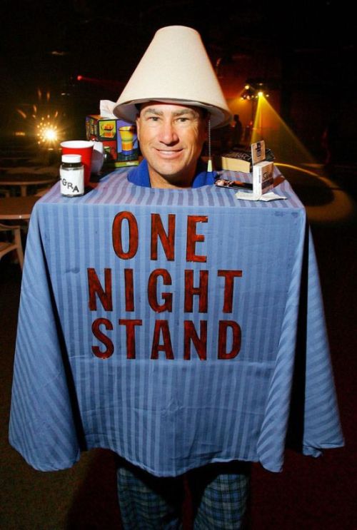 Pun Filled Halloween Costumes That Will Crack You Up (19 pics)