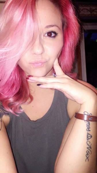 There’s Something Really Hot About Long Hair (45 pics)