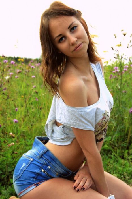 Gorgeous Russian Girls That Will Put A Smile On Your Face (47 pics)