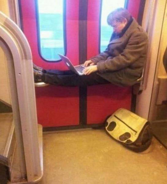 Acid Picdump (100 pics)