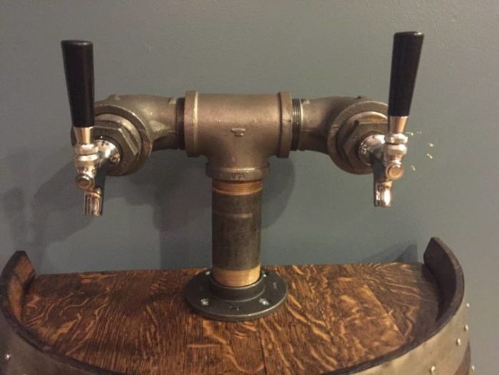 This Guy Put An Awesome Looking Beer Tap In His Own Kitchen (12 pics)