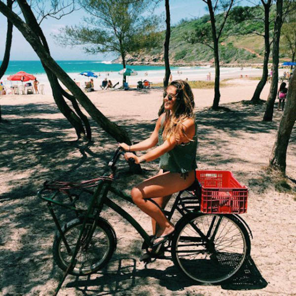 Sexy Girls On Bicycles That Will Put You In A Great Mood (41 pics)