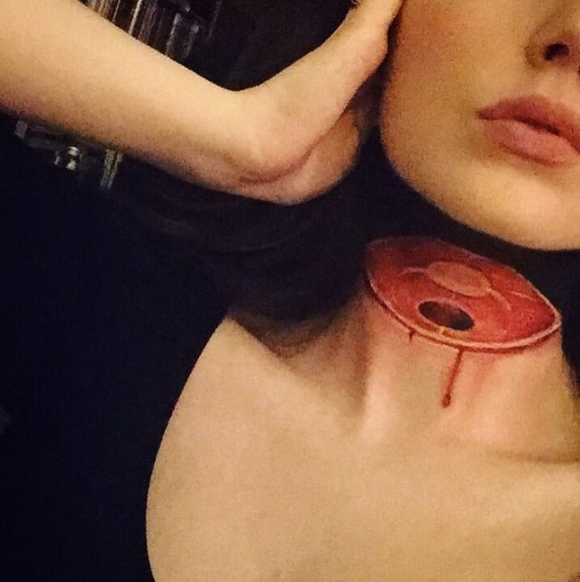 Floating Head Makeup That Will Totally Freak You Out (3 pics)