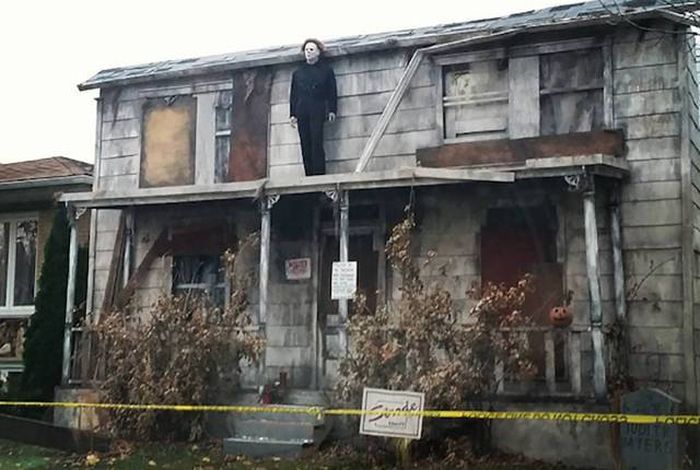 An Awesome Collection Of Halloween Costumes And Halloween Themed Pics (42 pics)
