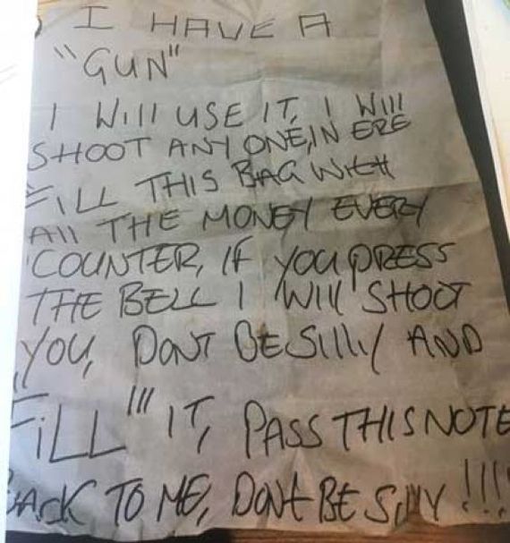 Pantsless Man Tries To Rob A Bank (5 pics)