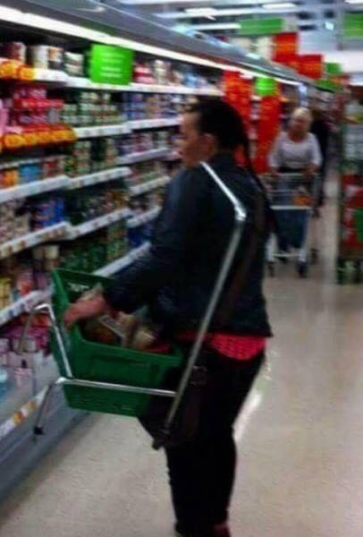 Ridiculous Fails That Just Can't Be Explained (31 pics)