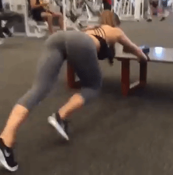 Good Looking Girls Are A Great Reason To Hit The Gym (13 gifs)