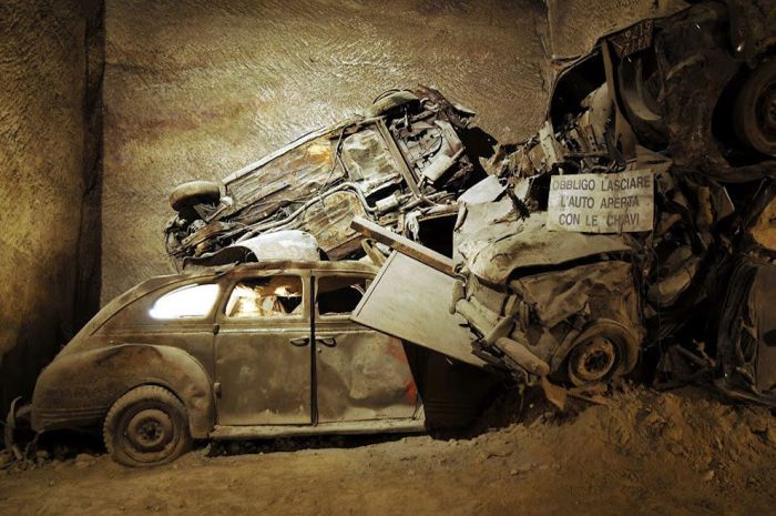 Below Naples There Is A Tomb Of Vehicles Frozen In Time (14 pics)