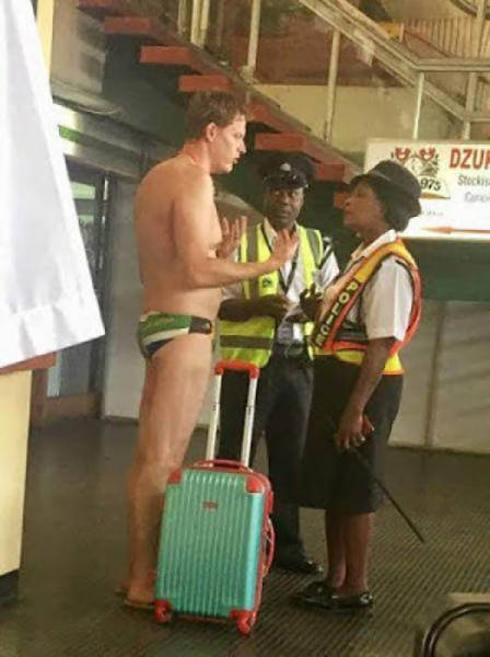 Why You Shouldn’t Smoke Marijuana Before Getting On A Plane (4 pics)