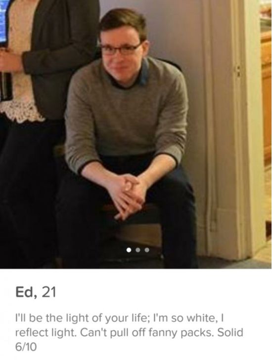 Tinder Users Who Shared Way Too Much Information On Their Profile (14 pics)