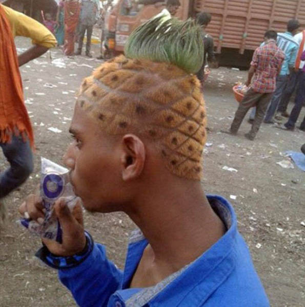 Wild And Crazy Hairdos That Probably Shouldn't Exist (46 pics)