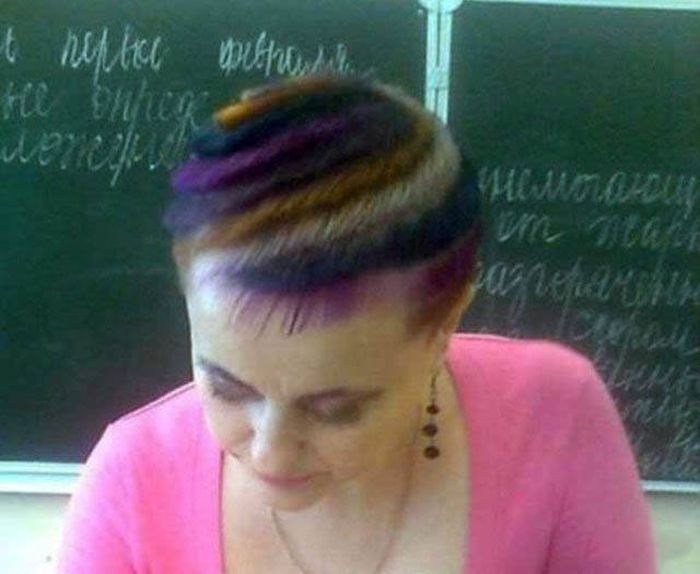 Wild And Crazy Hairdos That Probably Shouldn't Exist (46 pics)