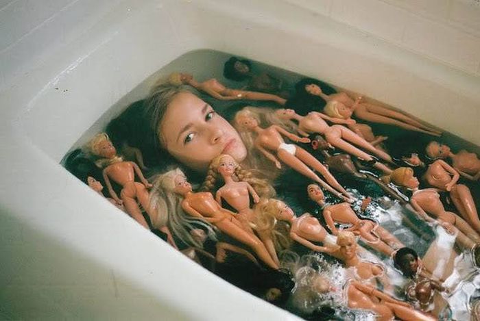 If You Try To Explain These Photos You're Going To Have A Bad Time (33 pics)
